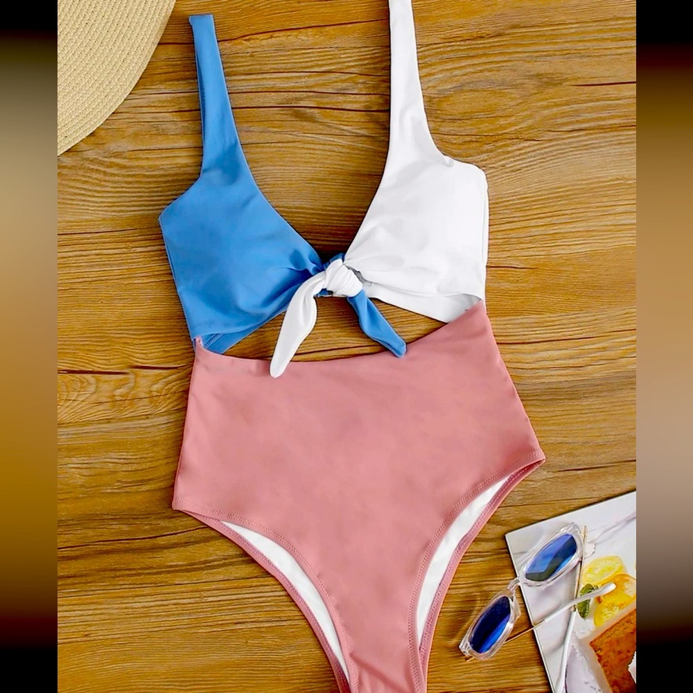 Fun multicolor cutout swimsuit L